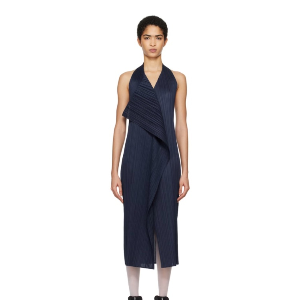 Navy Monthly Colors November Maxi Dress
Size 3